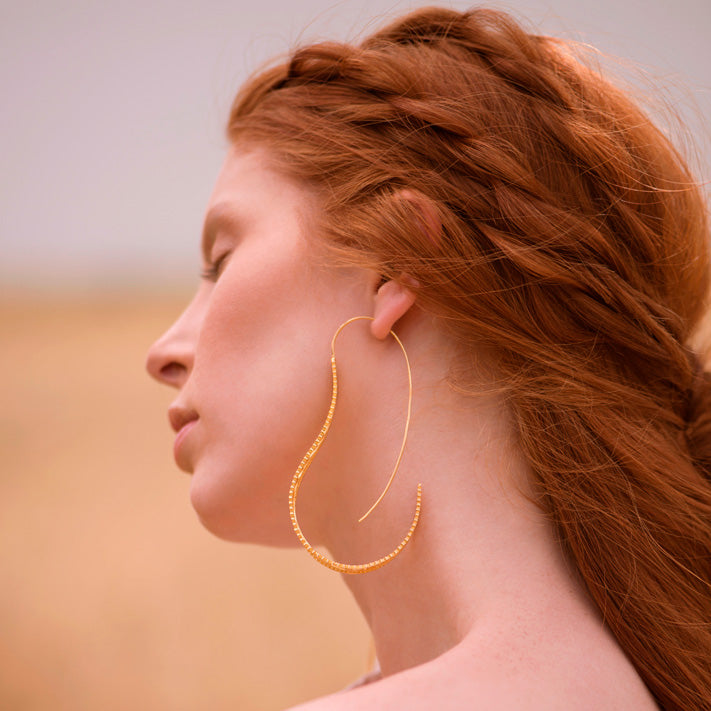 Pendientes de filigrana momposina en plata chapados en oro de 24 kilates. Parte de la colección FW'19 ELYSIA,Filigree Jewelry. #IAMDAILA.