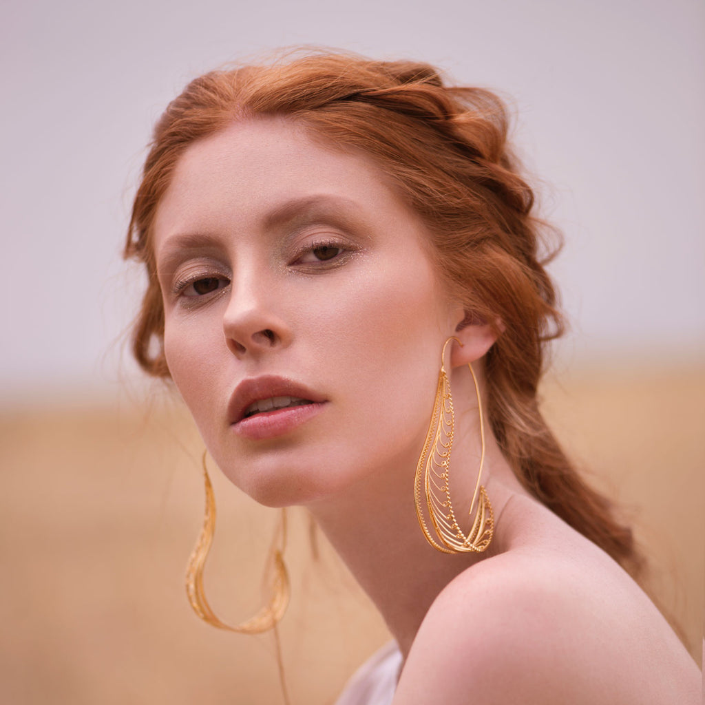 Pendientes de filigrana momposina en plata chapados en oro de 24 kilates. Parte de la colección FW'19 ELYSIA,Filigree Jewelry. #IAMDAILA.