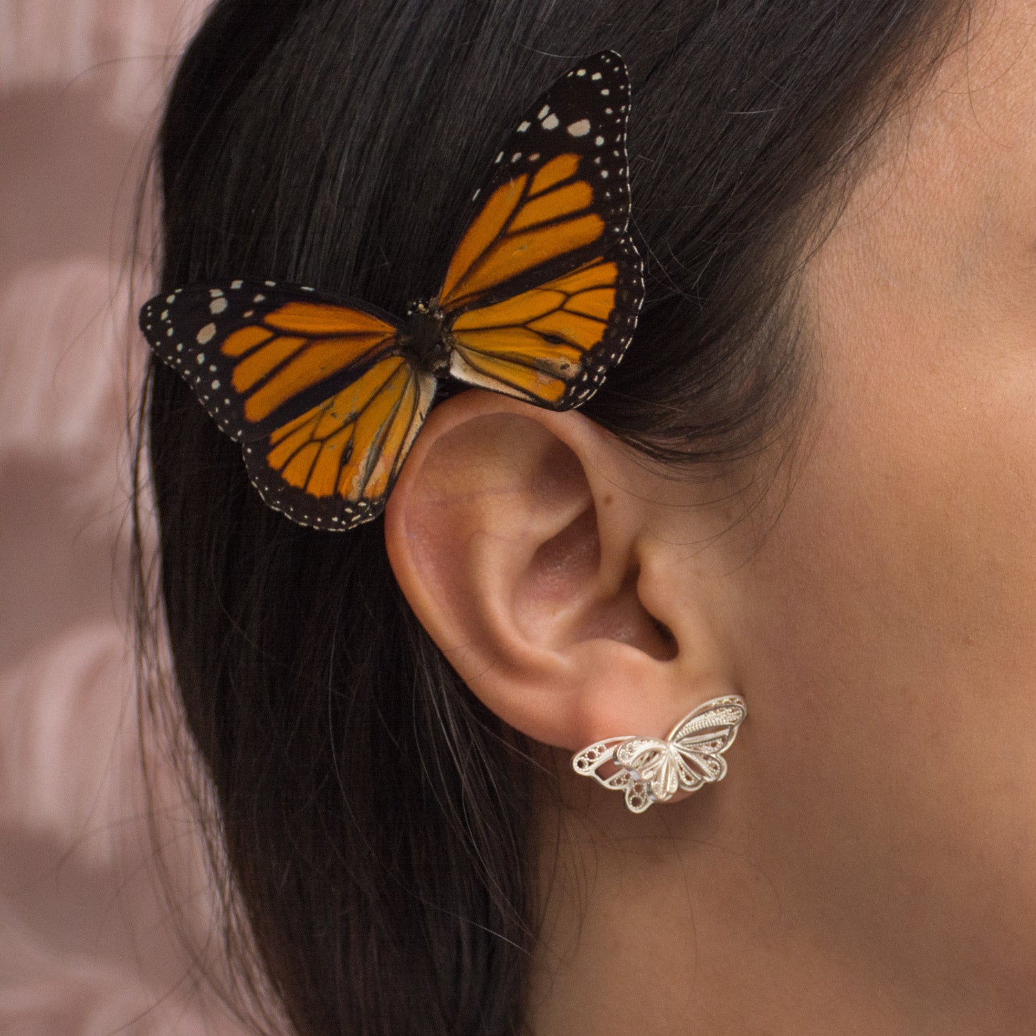Pendientes botón Dos Mariposas en Filigrana
