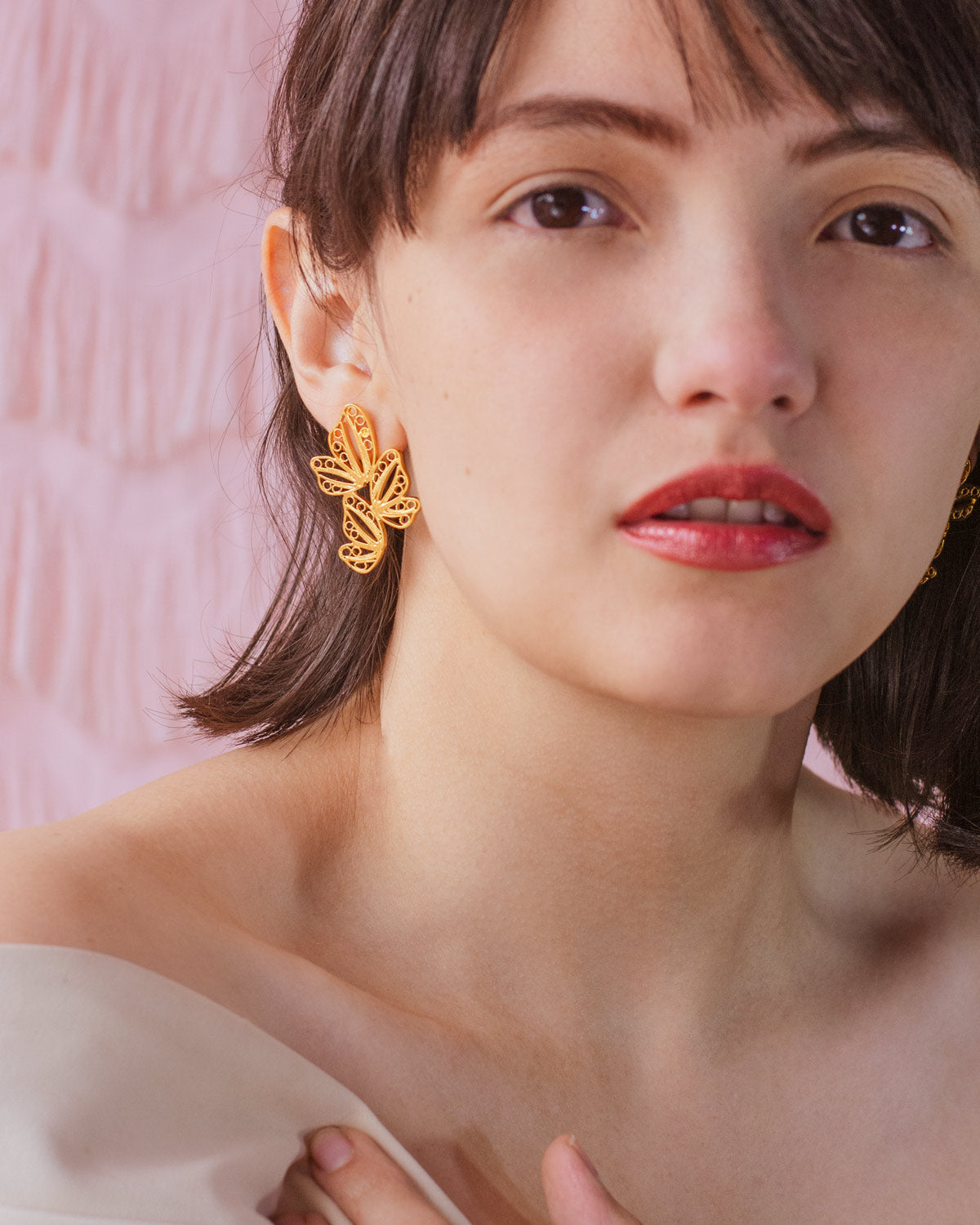 Pendientes Mini Percha Mariposa Alada en Filigrana