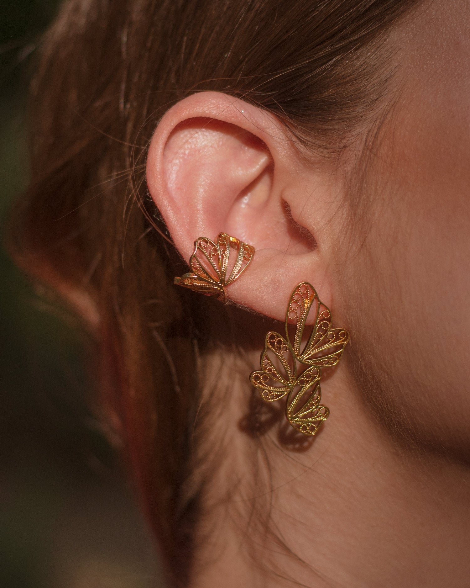 Pendientes Mini Percha Mariposa Alada en Filigrana