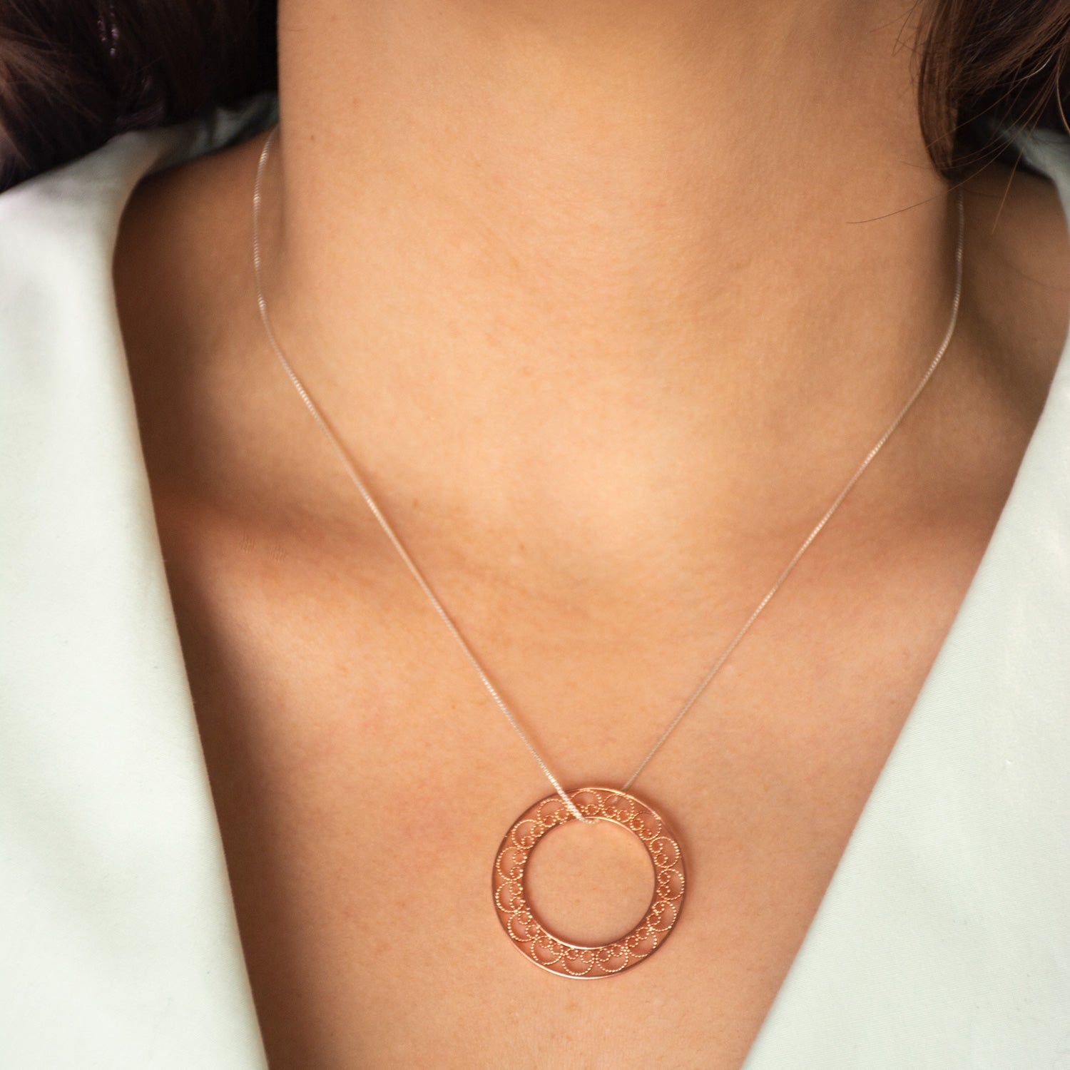 Collar en Filigrana Momposina en Plata chapados en Oro Rosa. Filigree Jewelry #IAMDAILA
