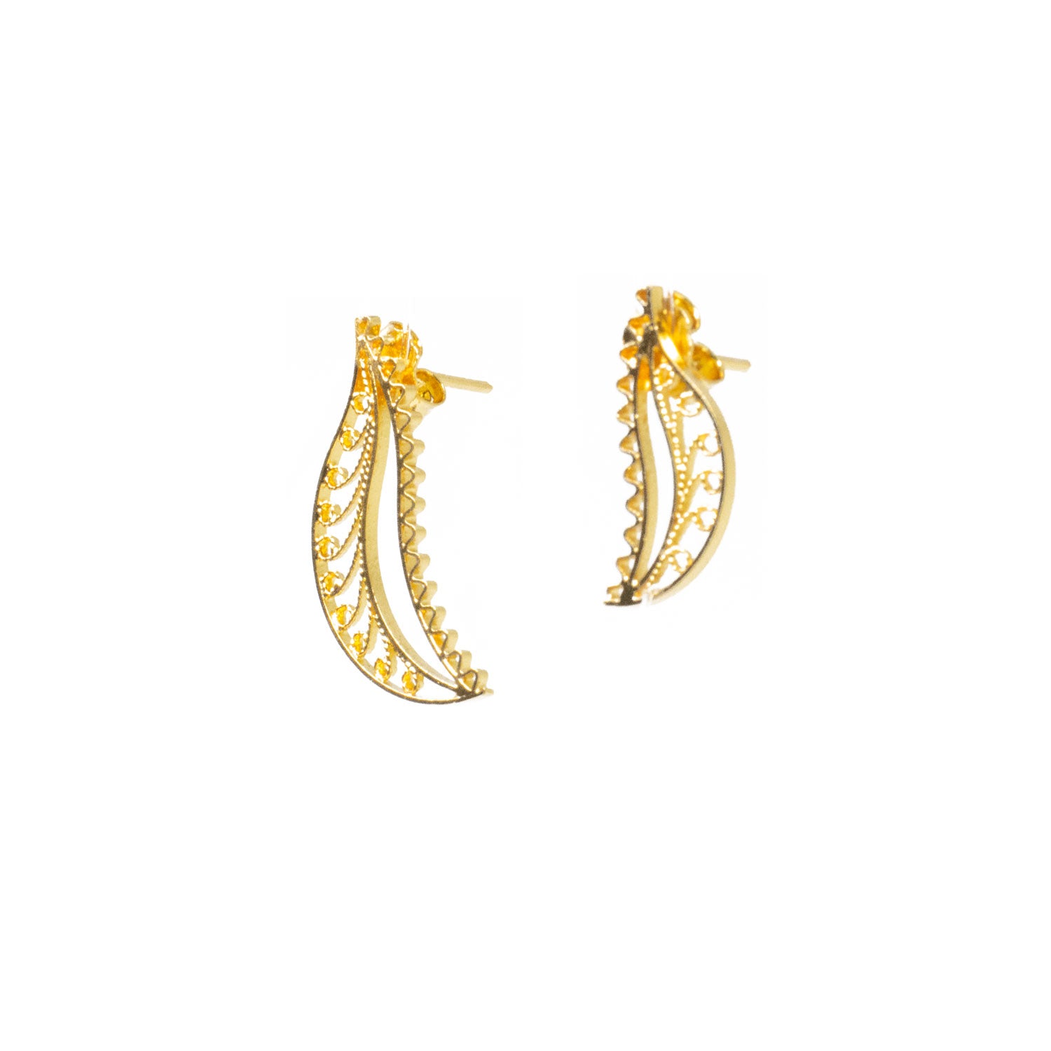 Pendientes de filigrana momposina en plata chapados en oro de 24 kilates. Filigree Jewelry. #IAMDAILA.